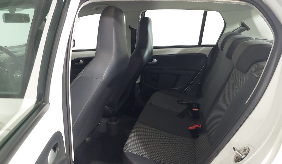 Volkswagen Up MPI MOVE UP Hatchback 2017