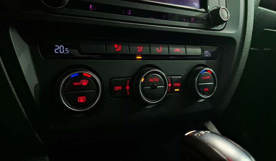 Volkswagen Vento 1.4 TSI DSG COMFORTLINE Sedan 2017