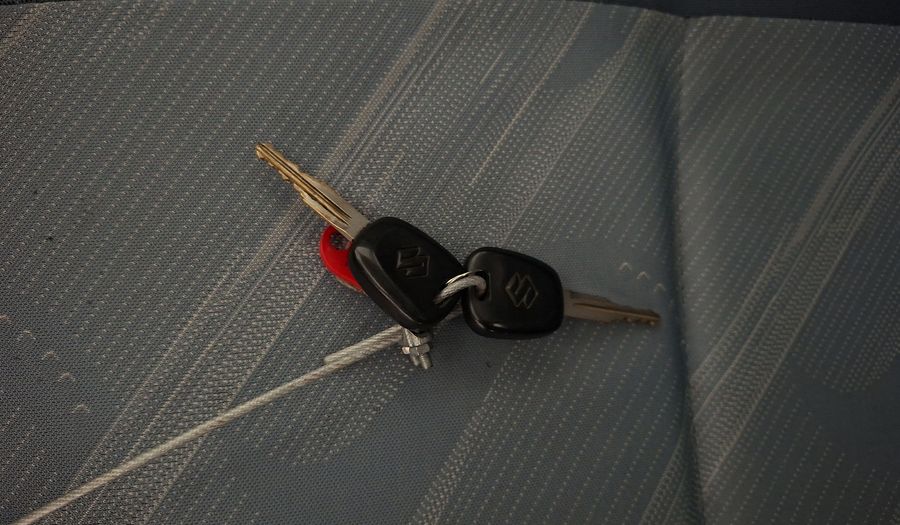 Suzuki Alto 1.0 K10 GL Hatchback 2013