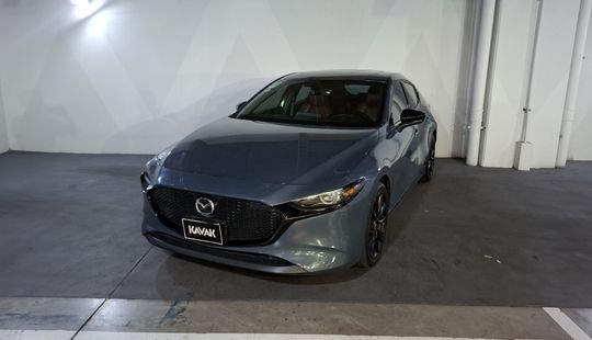 Mazda • Mazda 3
