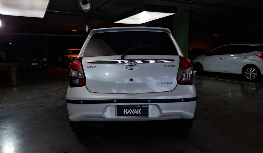 Toyota Etios 1.5 XLS AUTO Hatchback 2021