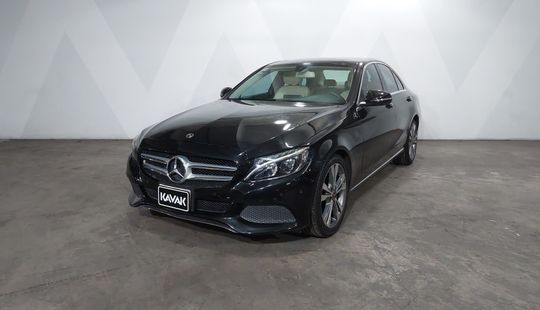 Mercedes Benz • Clase C