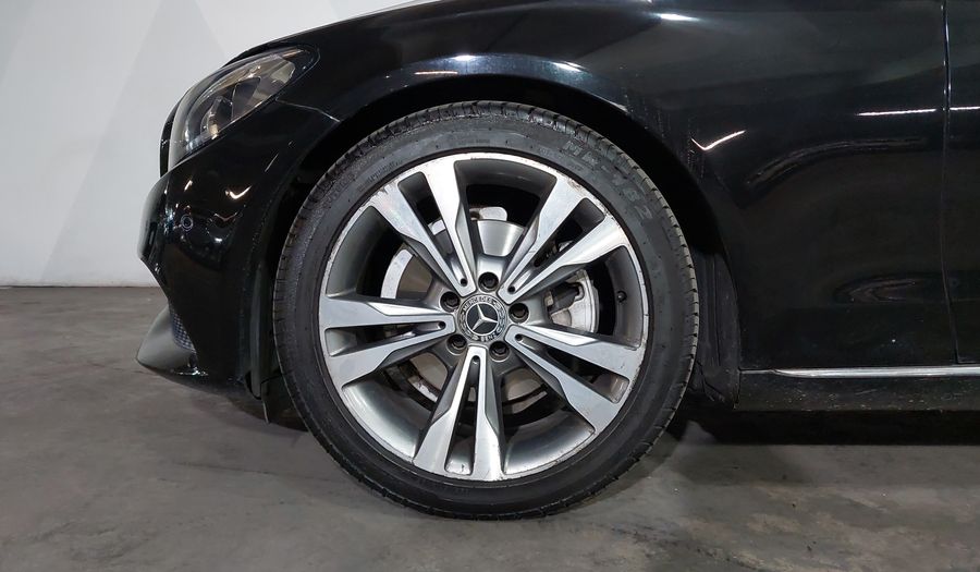 Mercedes Benz Clase C 2.0 200 SPORT AUTO Sedan 2018