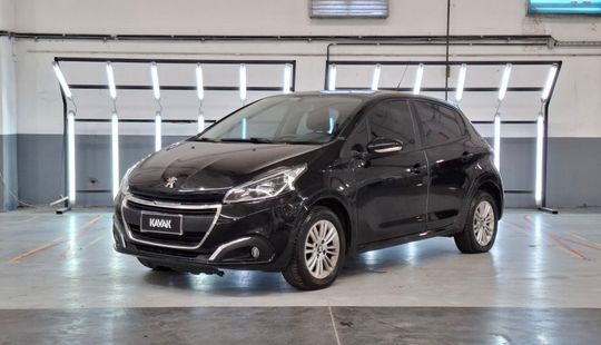 Peugeot • 208