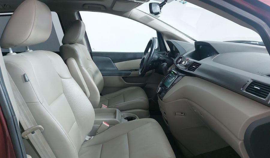 Honda Odyssey 3.5 TOURING Minivan 2016
