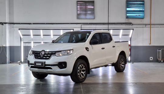 Renault • Alaskan