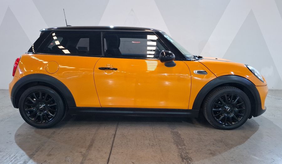 Mini Cooper 1.5 COOPER CHILI AT Hatchback 2016