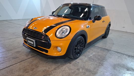Mini • Cooper