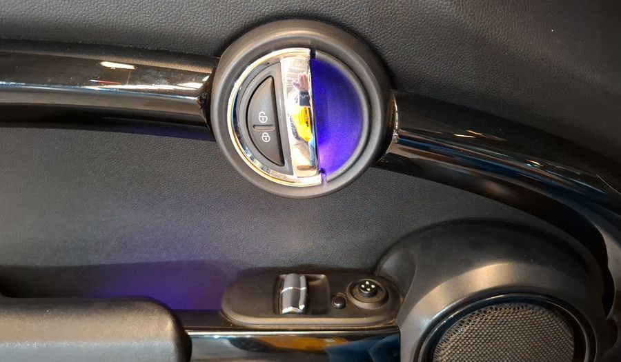 Mini Cooper 1.5 COOPER CHILI AT Hatchback 2016