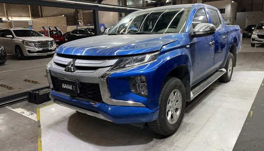 Mitsubishi • L200