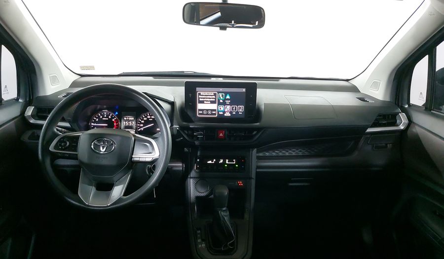 Toyota Avanza 1.5 XLE CVT Minivan 2024