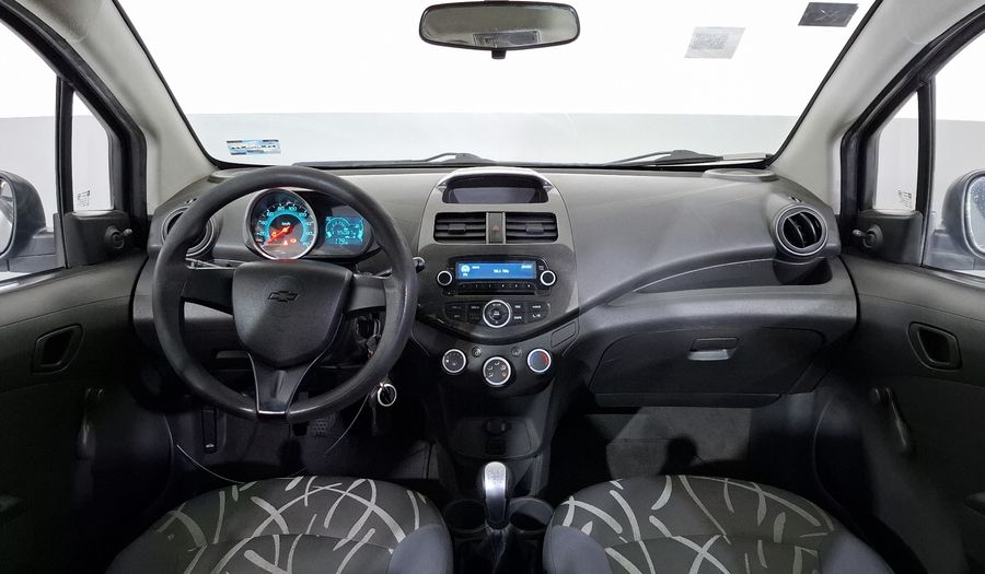 Chevrolet Spark 1.2 LT B MT Hatchback 2015