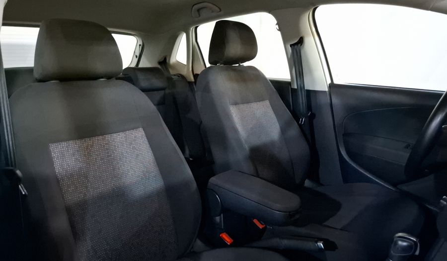 Volkswagen Polo 1.6 COMFORTLINE PLUS AUTO Hatchback 2020