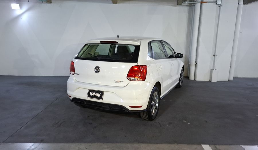 Volkswagen Polo 1.6 COMFORTLINE PLUS AUTO Hatchback 2020