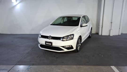 Volkswagen • Polo