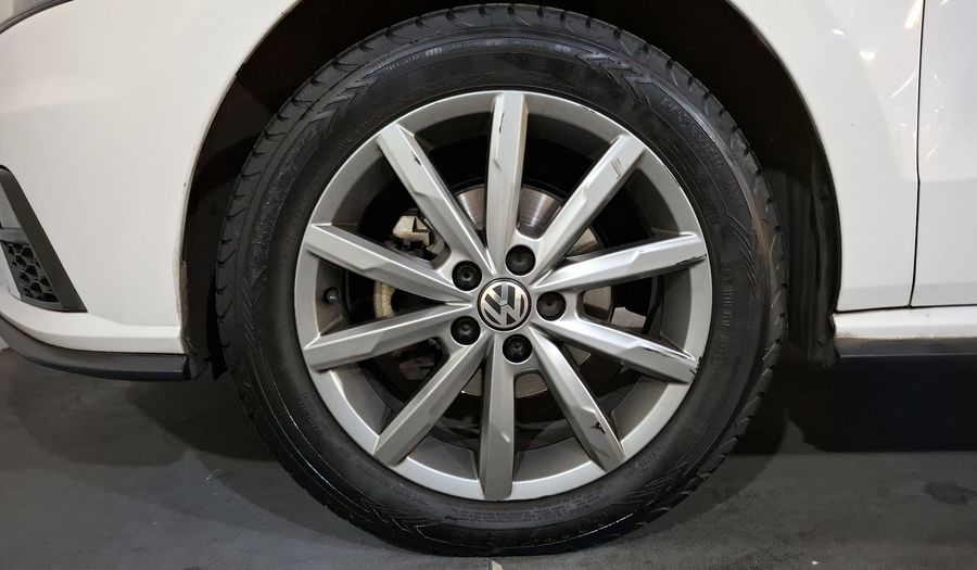 Volkswagen Polo 1.6 COMFORTLINE PLUS AUTO Hatchback 2020