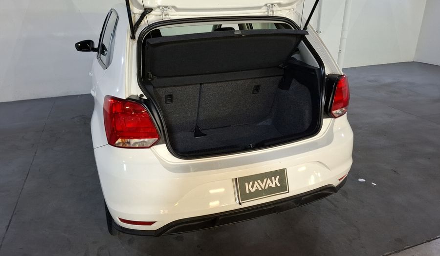 Volkswagen Polo 1.6 COMFORTLINE PLUS AUTO Hatchback 2020