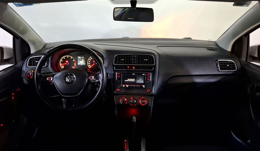 Volkswagen Polo 1.6 COMFORTLINE PLUS AUTO Hatchback 2020