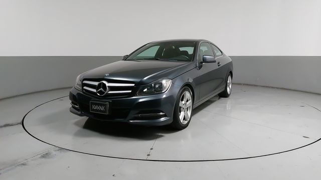 Mercedes Benz • Clase C