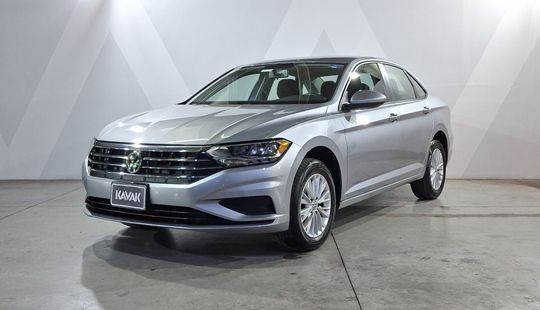 Volkswagen • Jetta