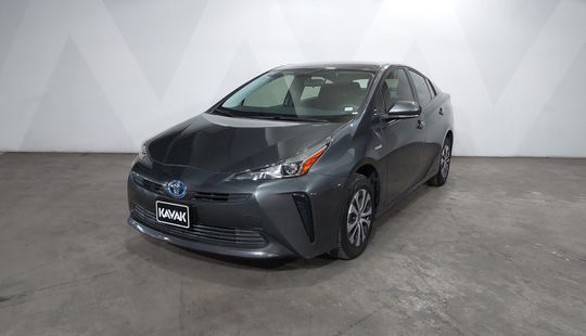 Toyota • Prius