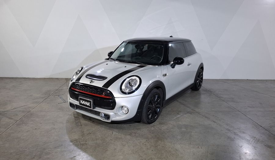 Mini Cooper S 2.0 COOPER CHILI AT Hatchback 2017