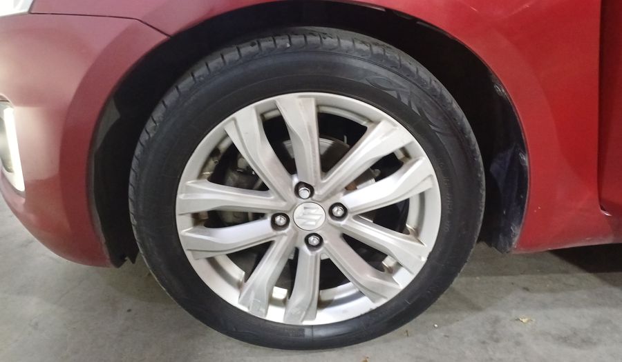 Suzuki Swift 1.4 GLX AT Hatchback 2015