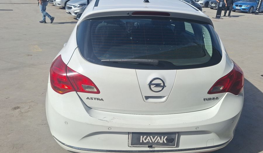 Opel Astra 1.6 TURBO ENJOY AUTO Hatchback 2014
