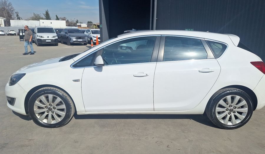 Opel Astra 1.6 TURBO ENJOY AUTO Hatchback 2014