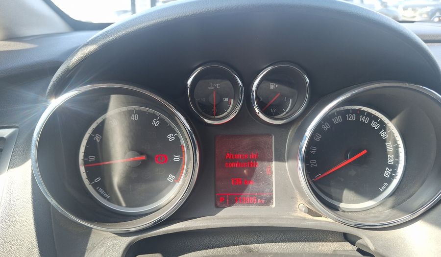 Opel Astra 1.6 TURBO ENJOY AUTO Hatchback 2014