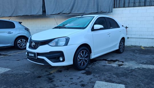 Toyota • Etios