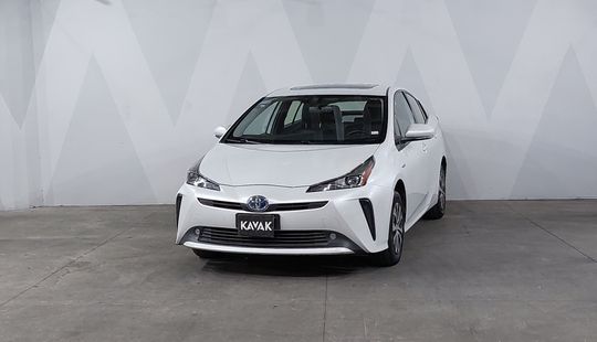 Toyota • Prius