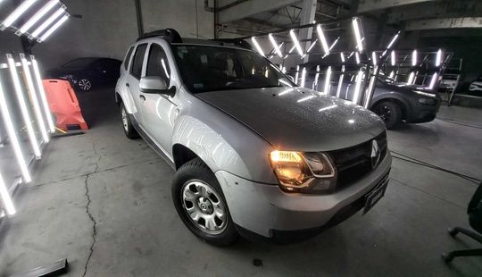 Renault • Duster