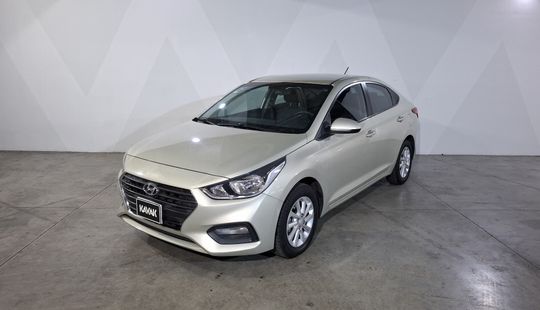 Hyundai • Accent
