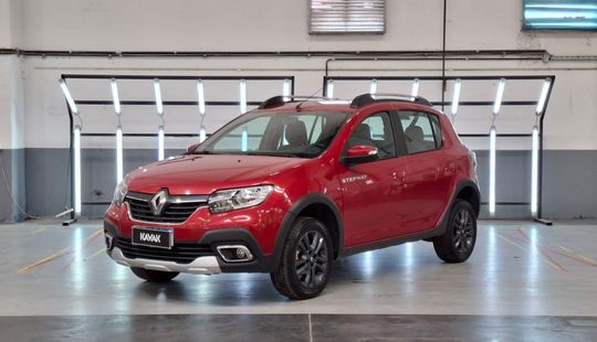 Renault • Sandero Stepway