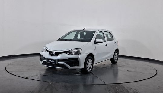 Toyota • Etios
