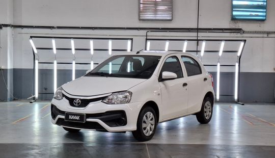 Toyota • Etios