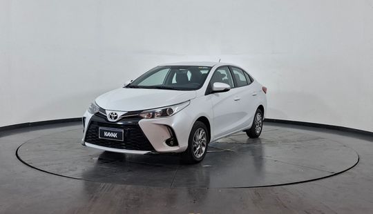 Toyota • Yaris
