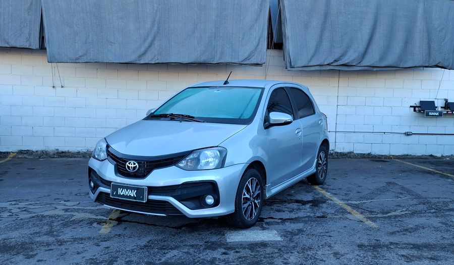 Toyota Etios 1.5 XLS PACK Hatchback 2023