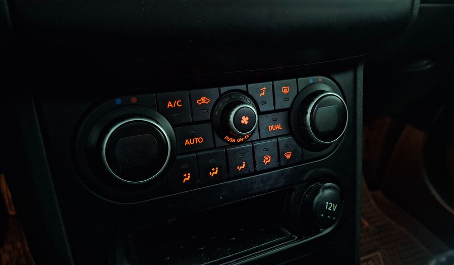 Nissan Qashqai 2.0 Hatchback 2014