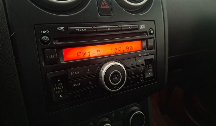 Nissan Qashqai 2.0 Hatchback 2014