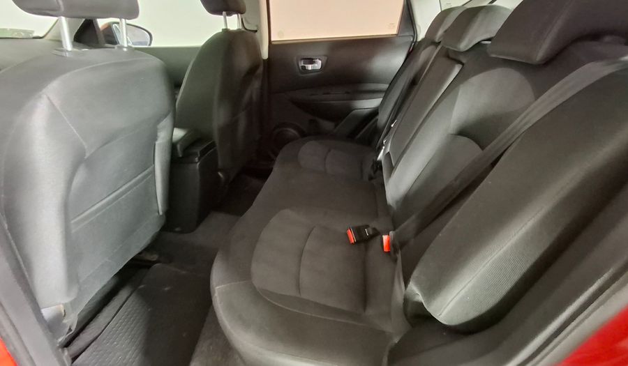 Nissan Qashqai 2.0 Hatchback 2014