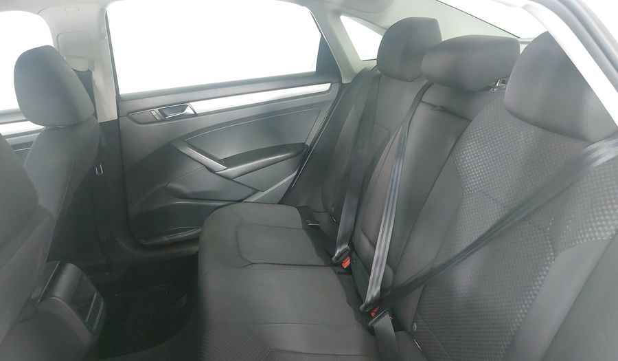 Volkswagen Passat 2.5 COMFORTLINE TIPTRONIC Sedan 2013