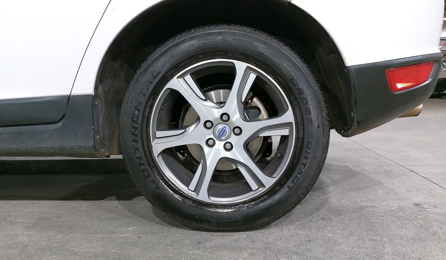 Volvo Xc60 2.0 ADDITION AT Suv 2013