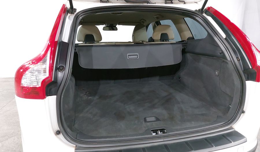 Volvo Xc60 2.0 ADDITION AT Suv 2013
