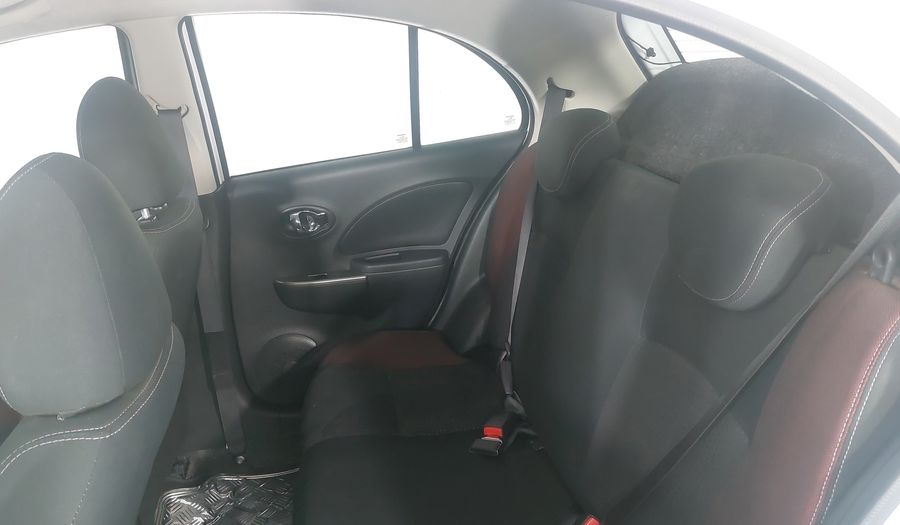 Nissan March 1.6 EXCLUSIVE BI-TONO AUTO Hatchback 2020