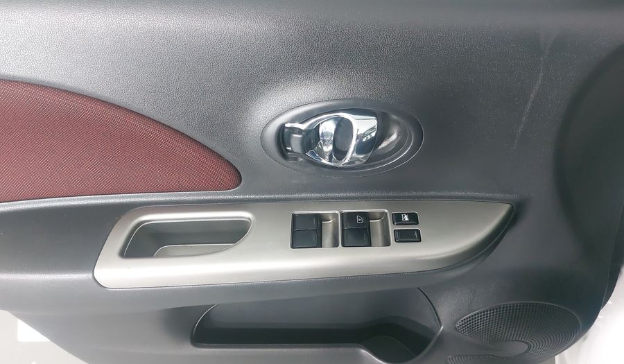 Nissan March 1.6 EXCLUSIVE BI-TONO AUTO Hatchback 2020