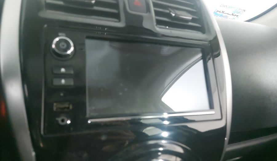 Nissan March 1.6 EXCLUSIVE BI-TONO AUTO Hatchback 2020