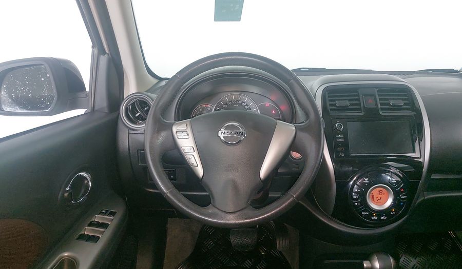 Nissan March 1.6 EXCLUSIVE BI-TONO AUTO Hatchback 2020