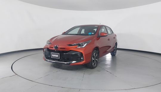 Toyota • Yaris